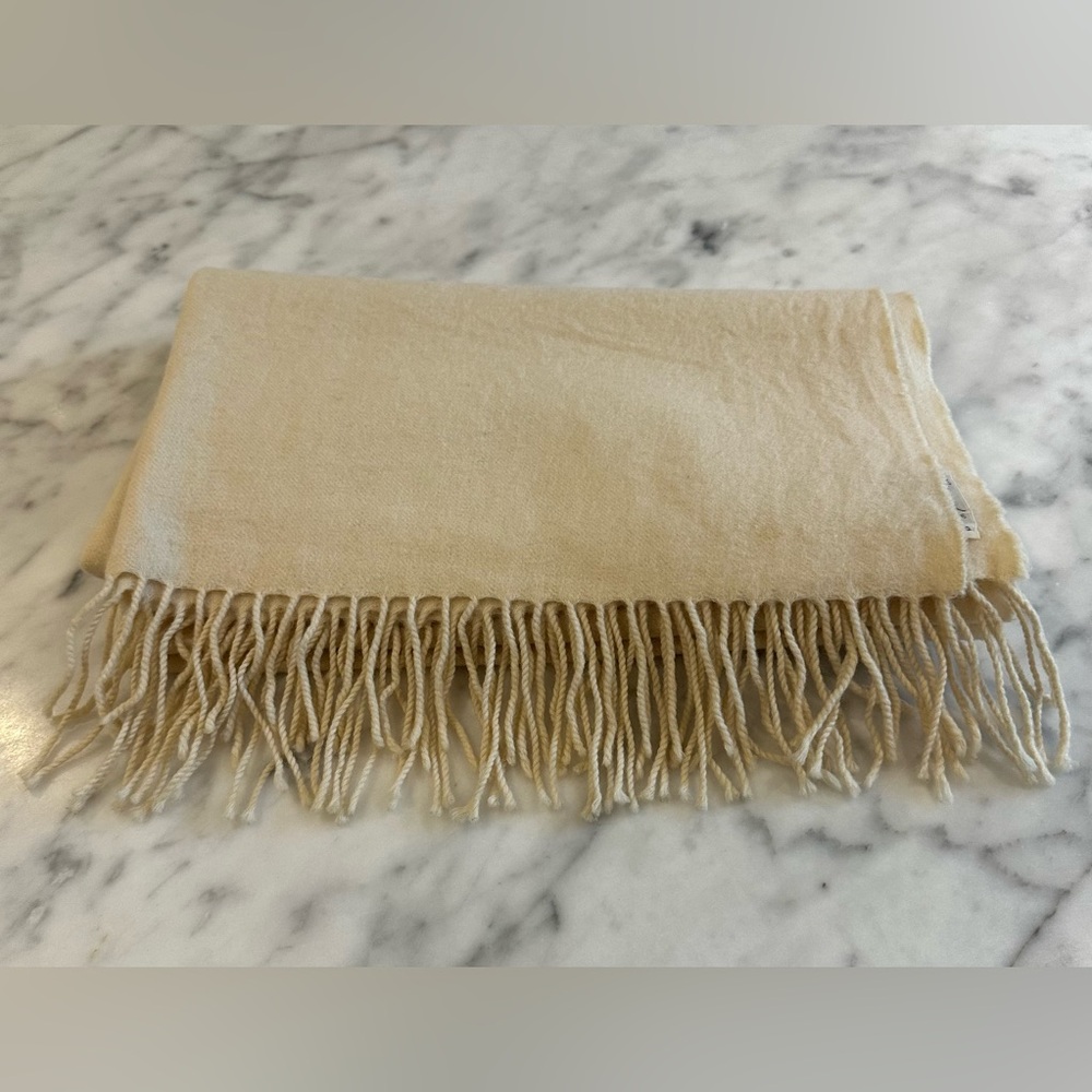 HILLTOP Cashmere Blend Winter White Shawl / Throw - Made in Scotland VINTAGE